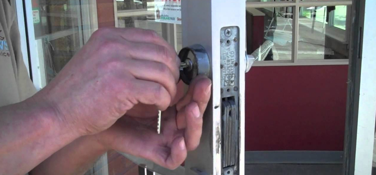 commercial door lock repair Elk Grove